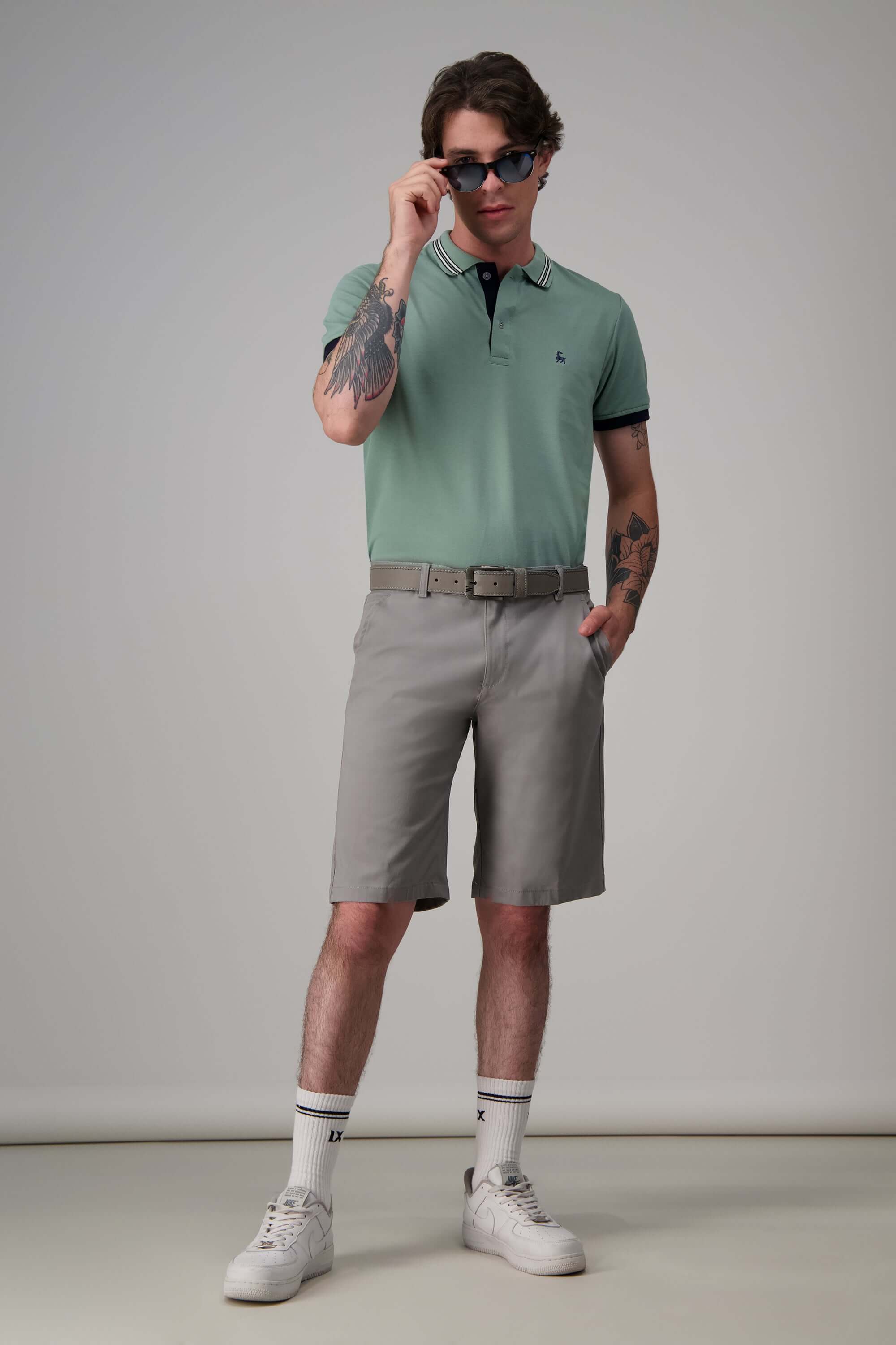 Bermuda de hombre drill semi ajustada - Image 12