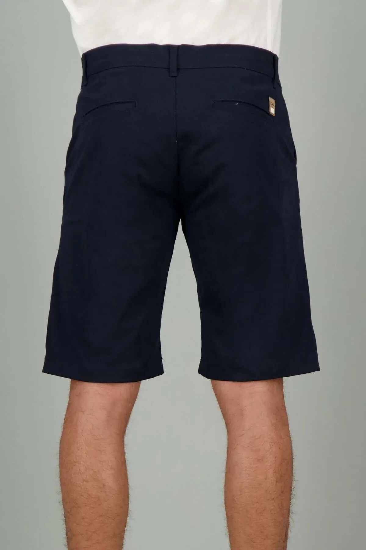 Bermuda de hombre drill semi ajustada - Image 7