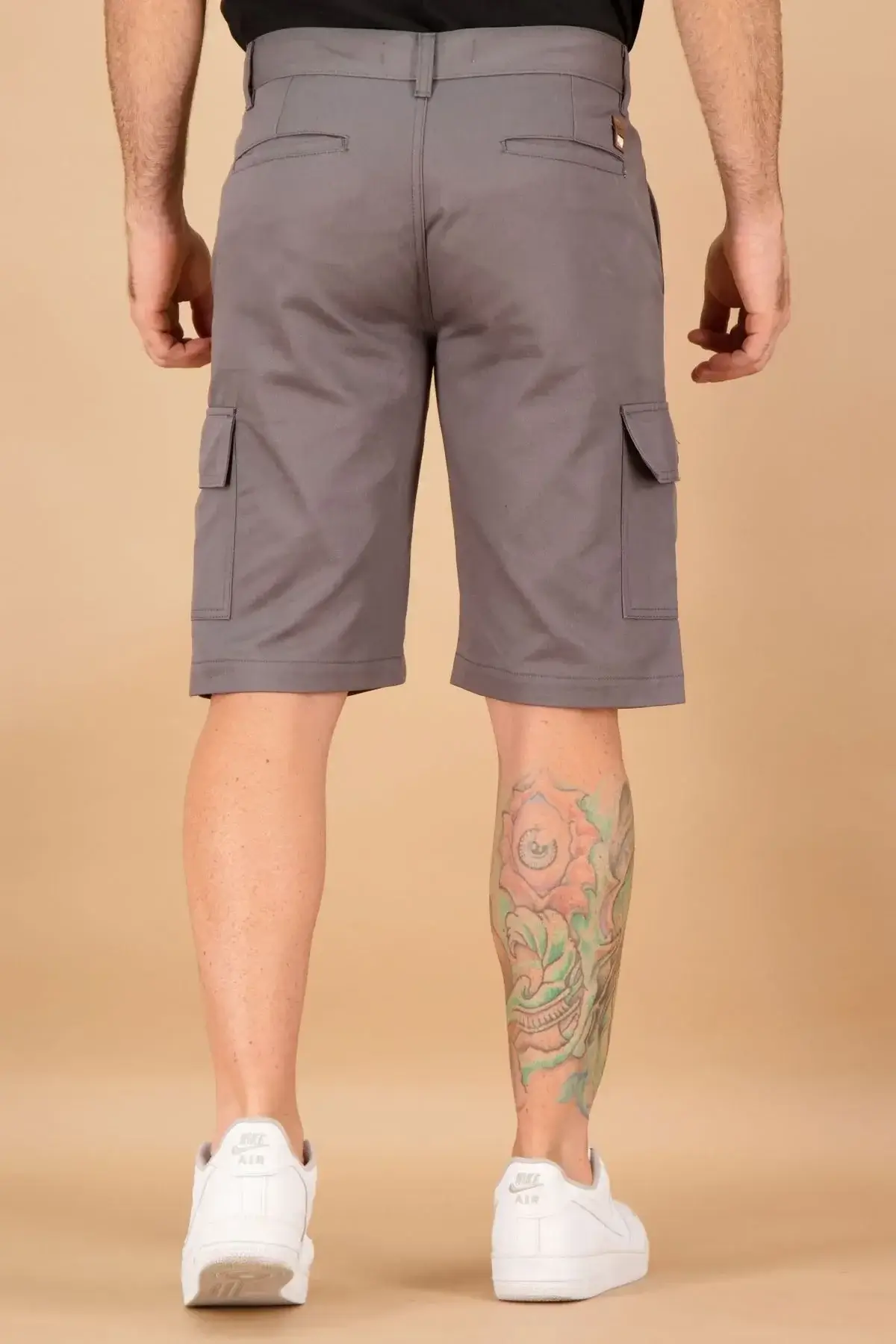 Bermuda de hombre drill semi ajustada - Image 11