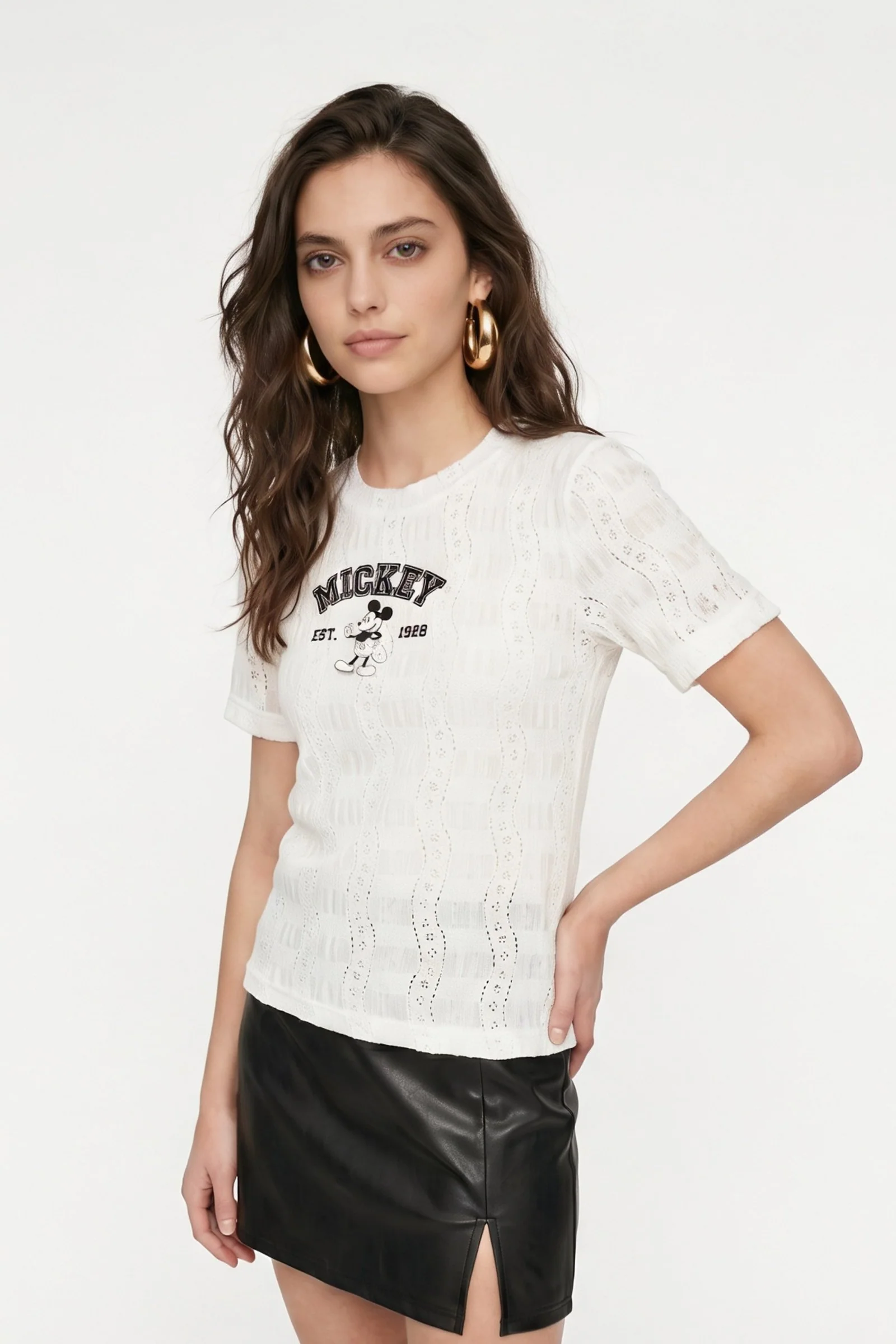 Blusa de dama mickey cuello redondo - Image 5
