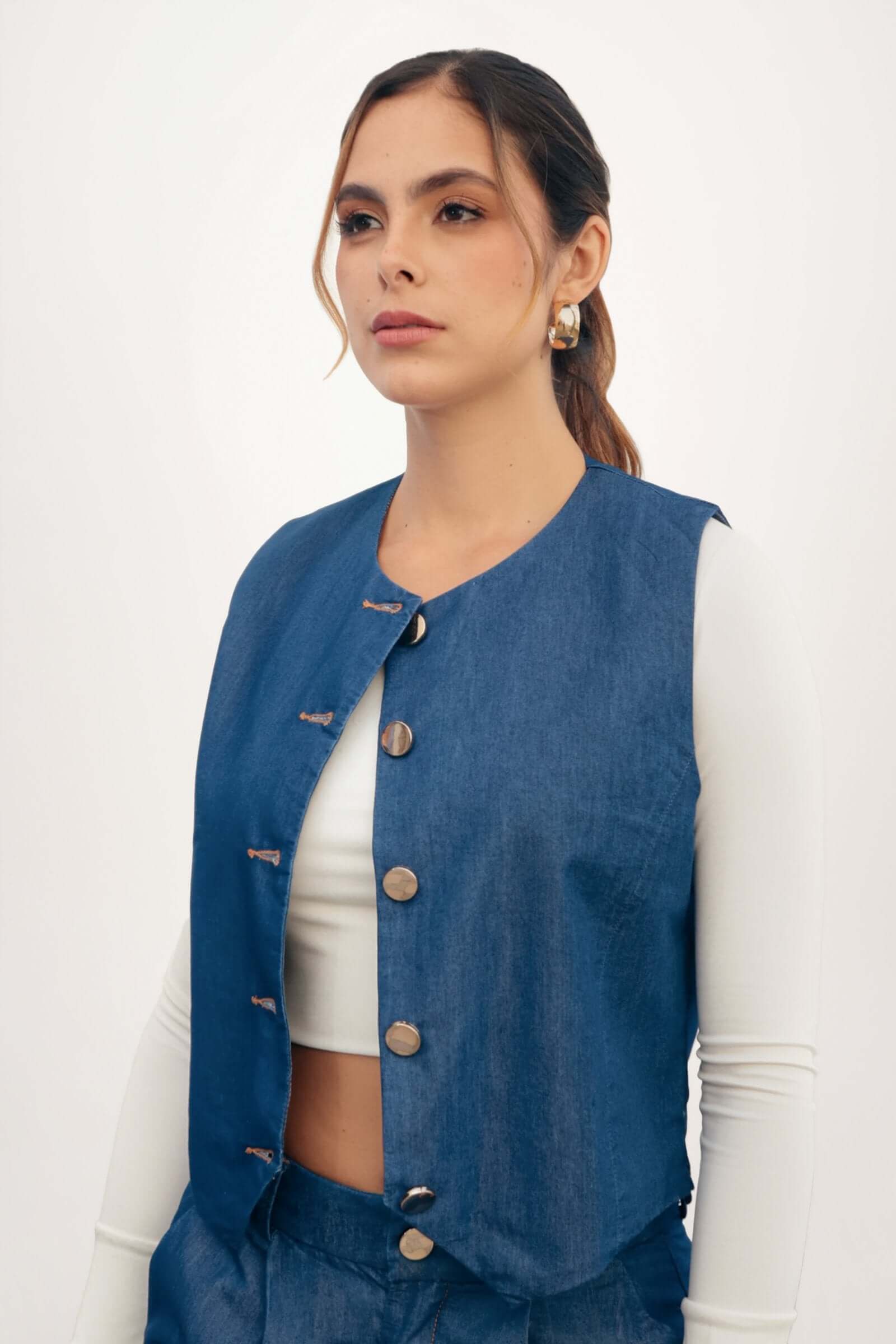 Blusa de dama moda silueta semi ajustada - Image 2