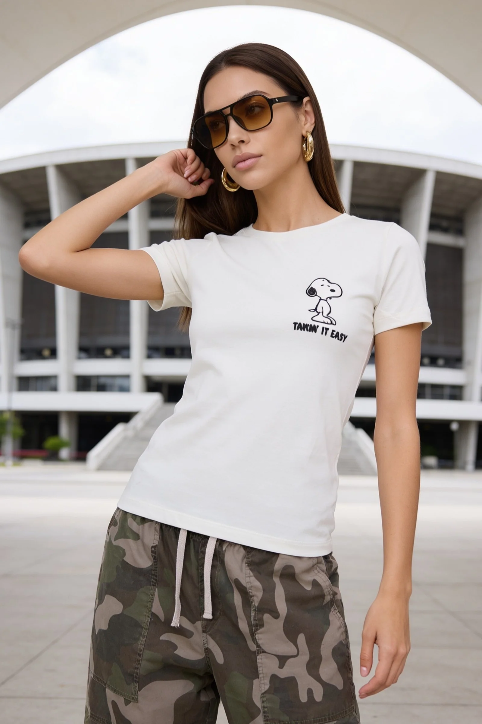 Camiseta de dama de snoopy cuello redondo - Image 6