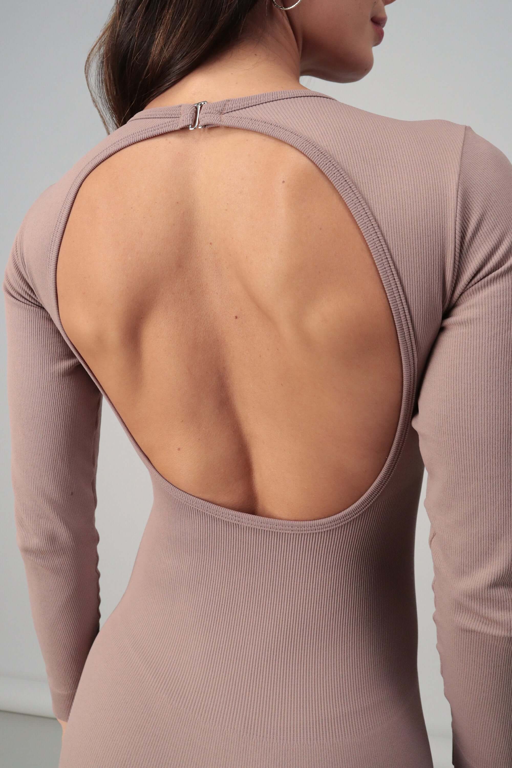 Enterizo de dama deportivo cuello redondo - Image 12