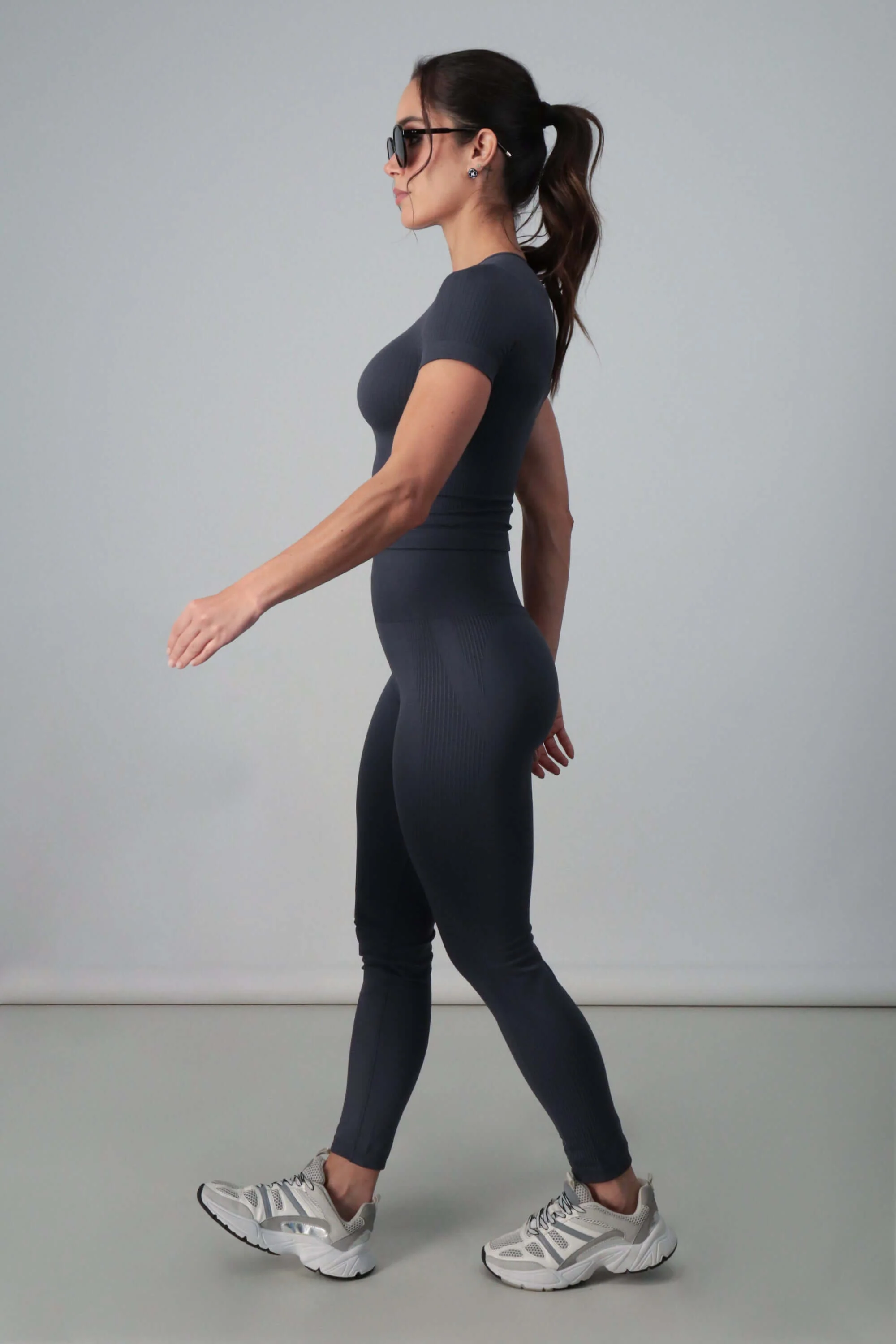 Leggin de dama deportivo silueta ajustada - Image 5