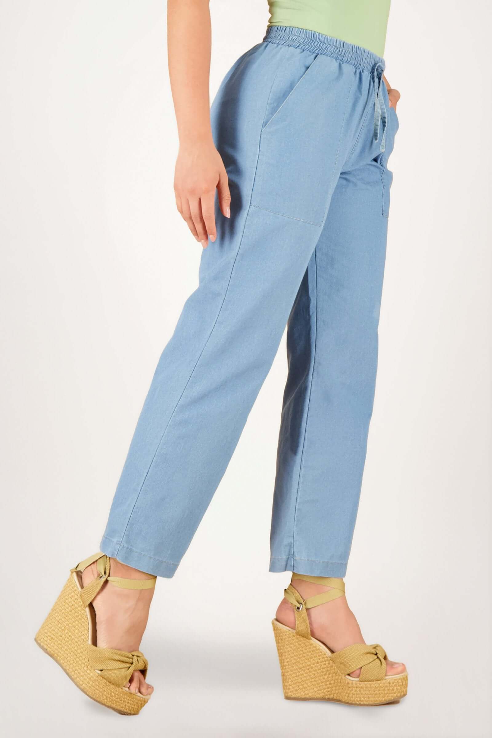 Pantalon de dama clásico silueta semi ajustada - Image 8