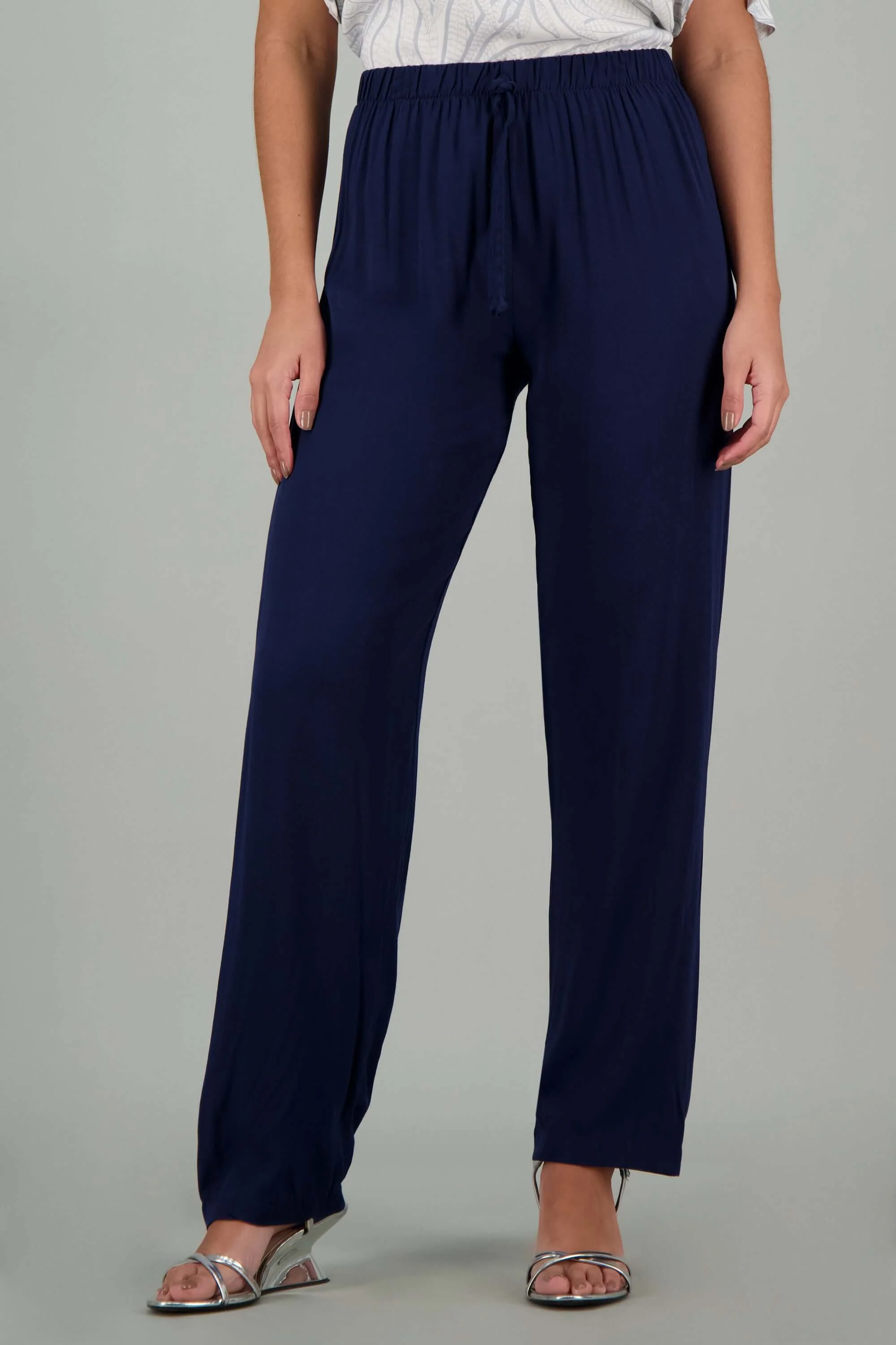 Pantalon de dama clásico silueta semi ajustada