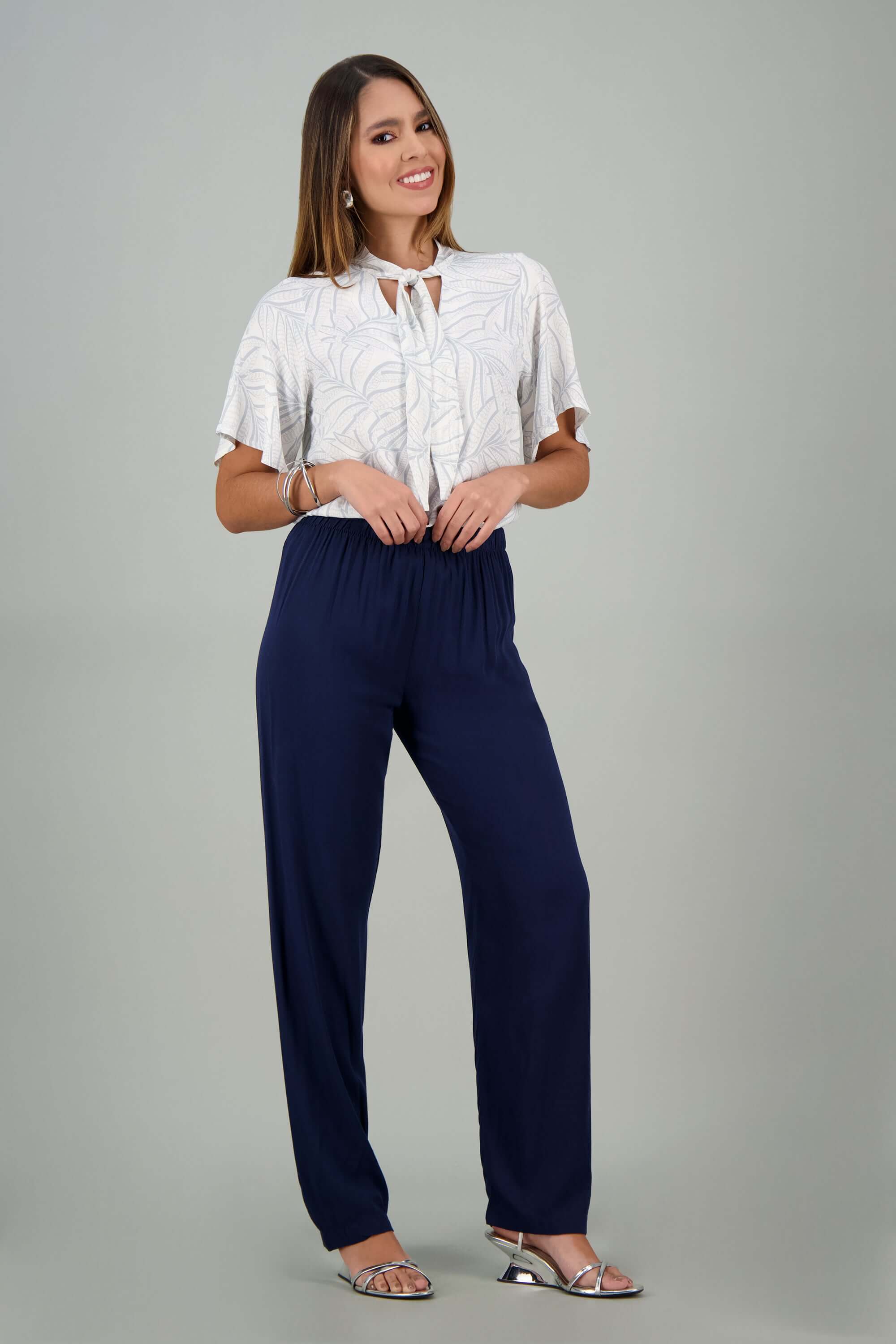 Pantalon de dama clásico silueta semi ajustada - Image 12